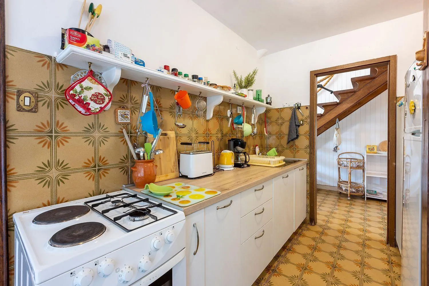Hundefreundliche Und Strandnahe Villa Mit Meerblick, Privatpool, Grill Kornic 0*,  Croatia